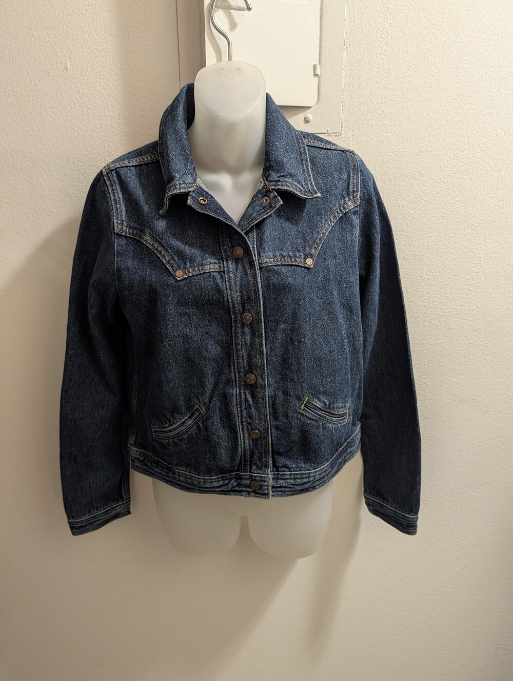 Levi's Woman's Small Dark Blue Straight Denim Jacket